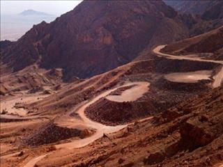 تخریب‌های معدن دره‌زرشک از فواید اقتصادی آن بیشتر است