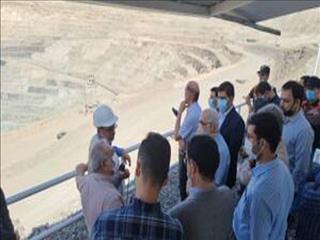 بازدید روئسا و استادان دانشگاه صنعتی امیر کبیر از مجتمع معدنی چادرملو