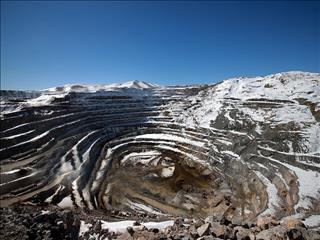 گردشگران آماده حضور در معدن سرب و روی انگوران