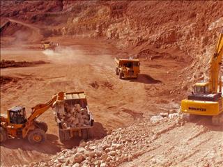پرونده ۱۳ تخلف برداشت‌ غیرمجاز معدنی سبزوار روی میز قاضی
