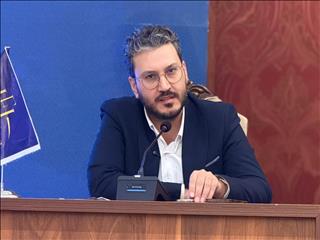 تأکید مدیرعامل منطقه ویژه اقتصادی لامرد بر تدوین نقشه راه جامع اقتصاد دریامحور کشور/ برهانی: لزوم ایجاد منطقه ویژه اقتصاد دریایی و انتشار اوراق سبز