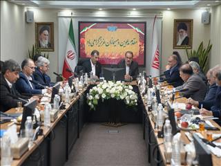 باید میدان را برای بخش خصوصی واقعی و سرمایه‌گذاران توانمند باز کرد/ ارتقای حوزه معدن بدون توجه به شایسته‌سالاری ممکن نیست