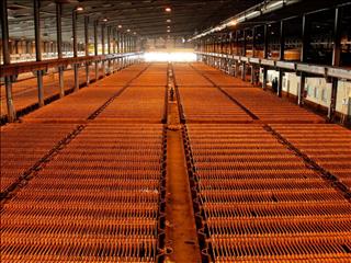 افزایش قابل توجه سرمایه گذاری جهانی روی ظرفیت زنجیره مس جهانی| سقوط قیمت جهانی مس از مرز ۱۴ هزار دلار